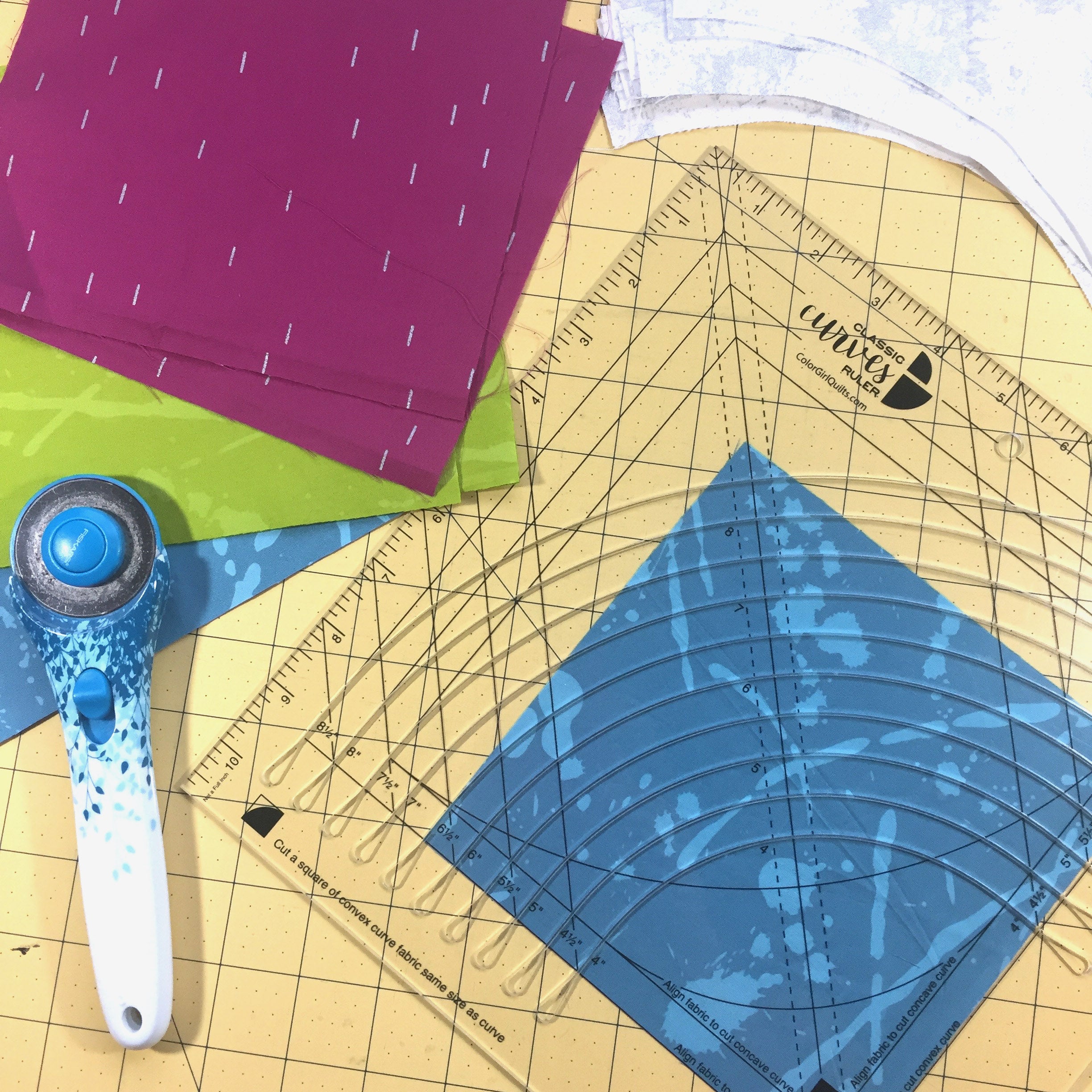 How to: Cutting with the Classic Curves Ruler – Color Girl Quilts